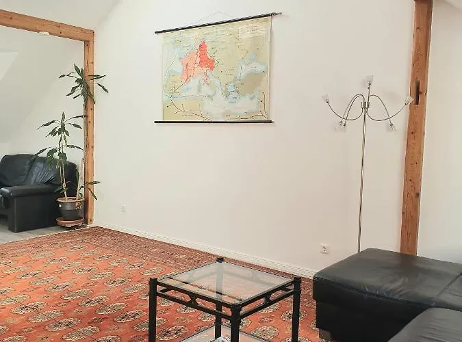 Helle, Moderne Altbauwohnung In Zentrumsnaehe