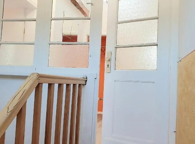 Helle, Moderne Altbauwohnung In Zentrumsnaehe